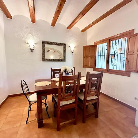 빌라 3 Bedroom House Near The In Javea